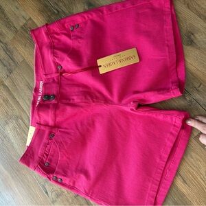 Sabrina Laren Vibrant Pink Women's Bermudas